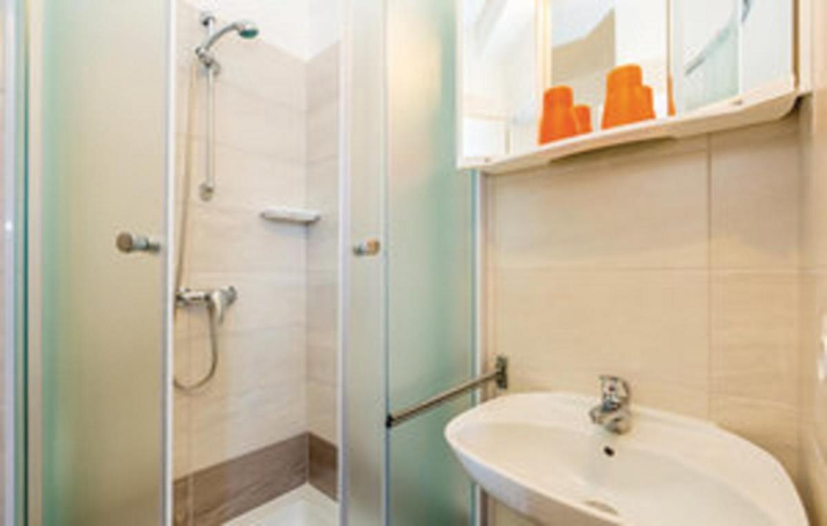 Adriatic Apartmani A2-A6, Rab Kampor エクステリア 写真