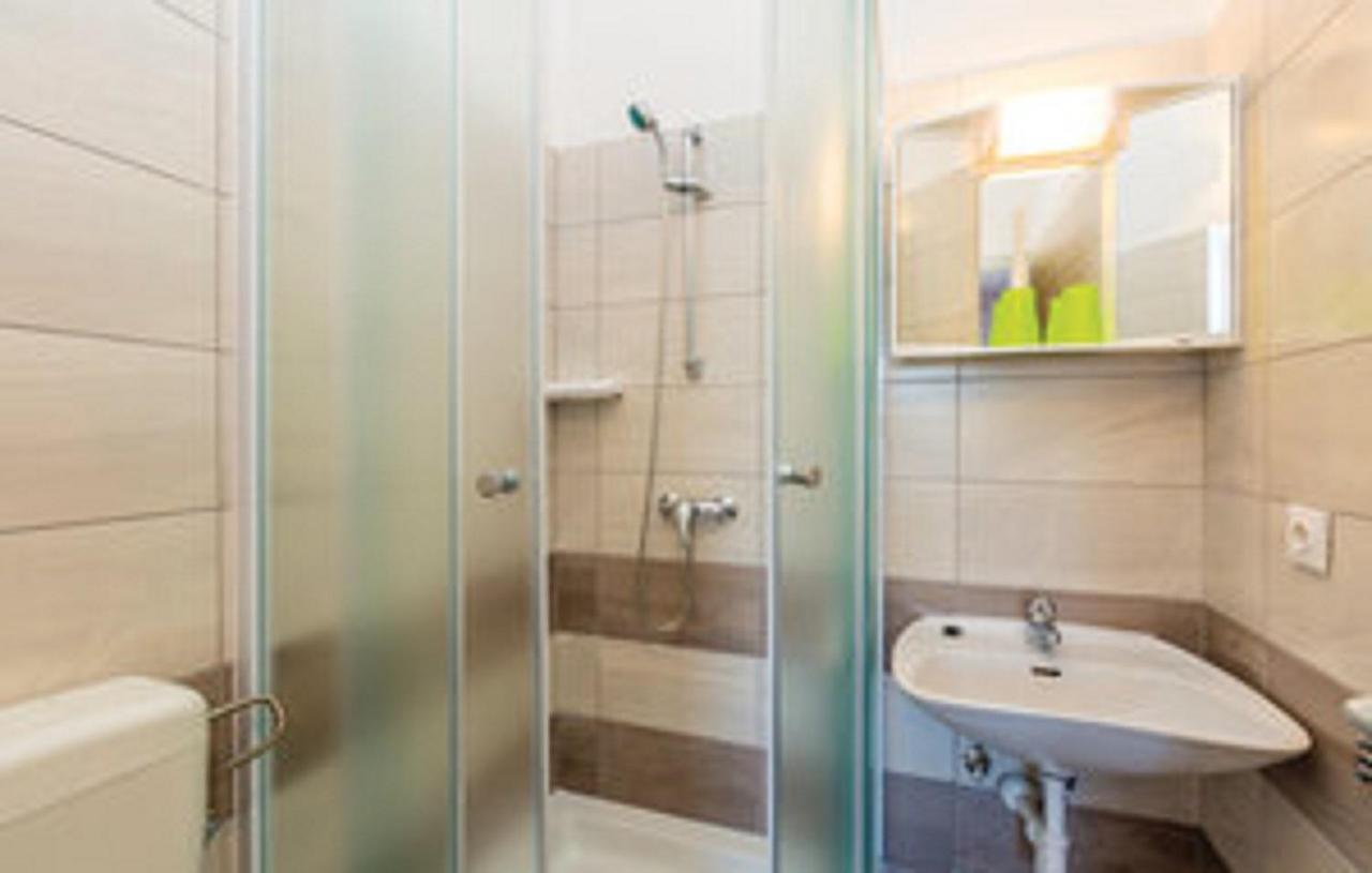 Adriatic Apartmani A2-A6, Rab Kampor エクステリア 写真